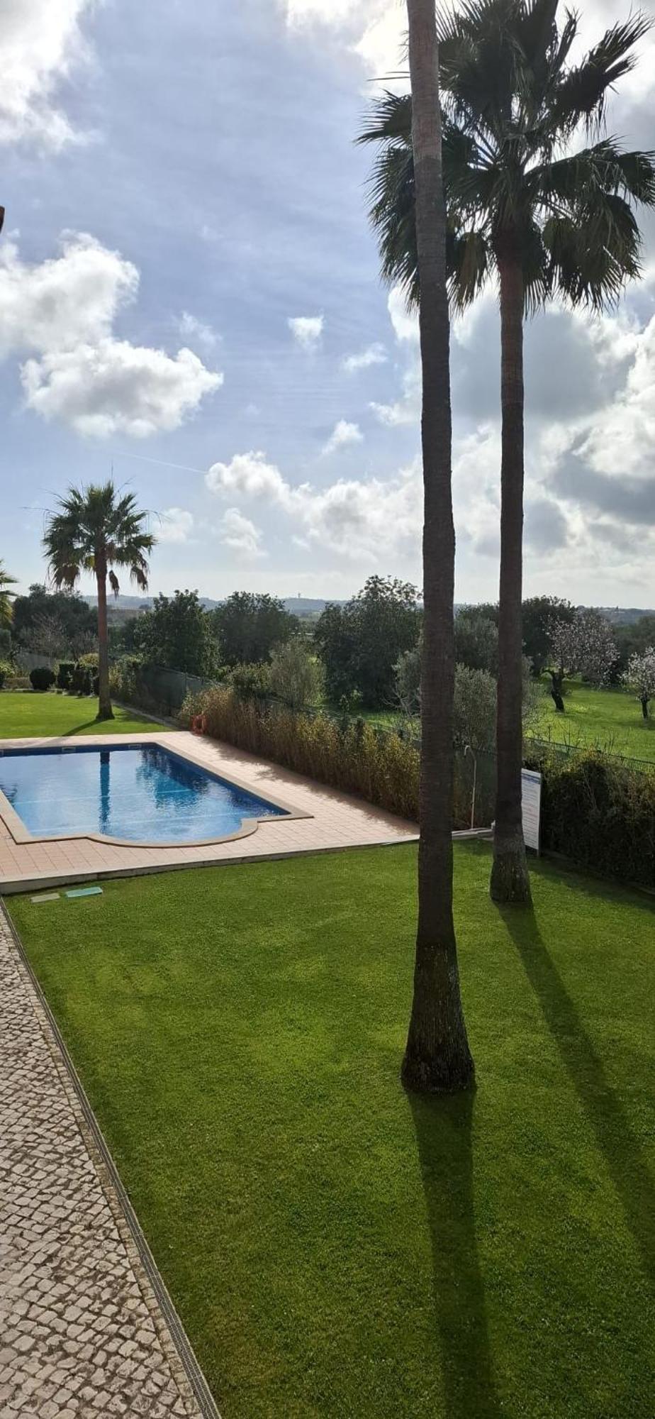 Espacoso Com Piscina